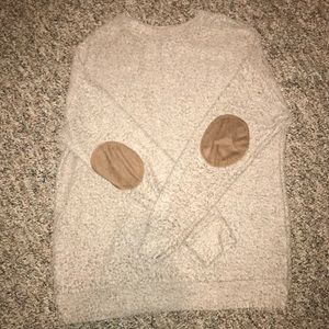 Fuzzy light weight sweater